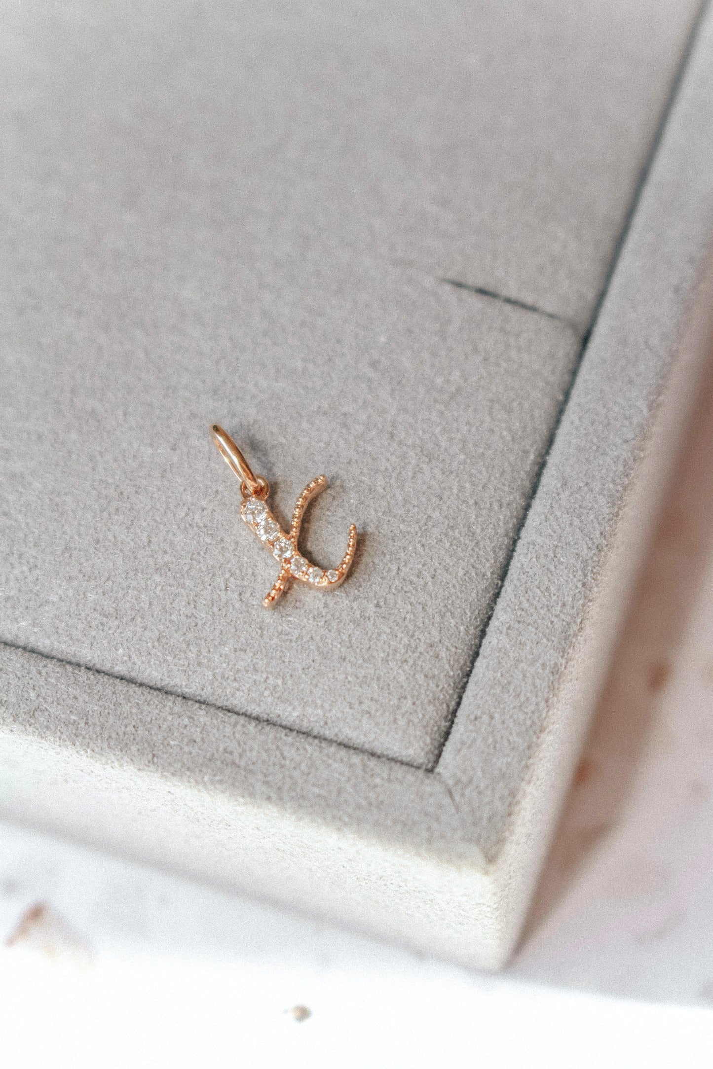 Avery Diamond Initial Pendant (Medium)