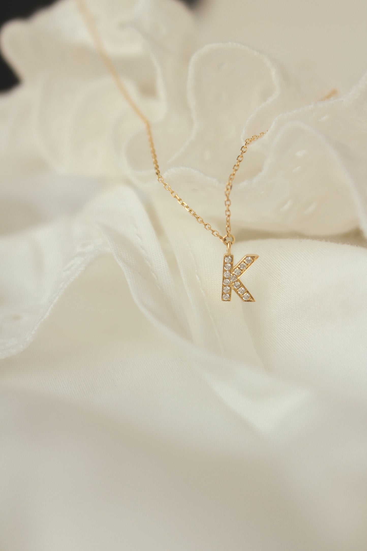 钻石方块字母项链