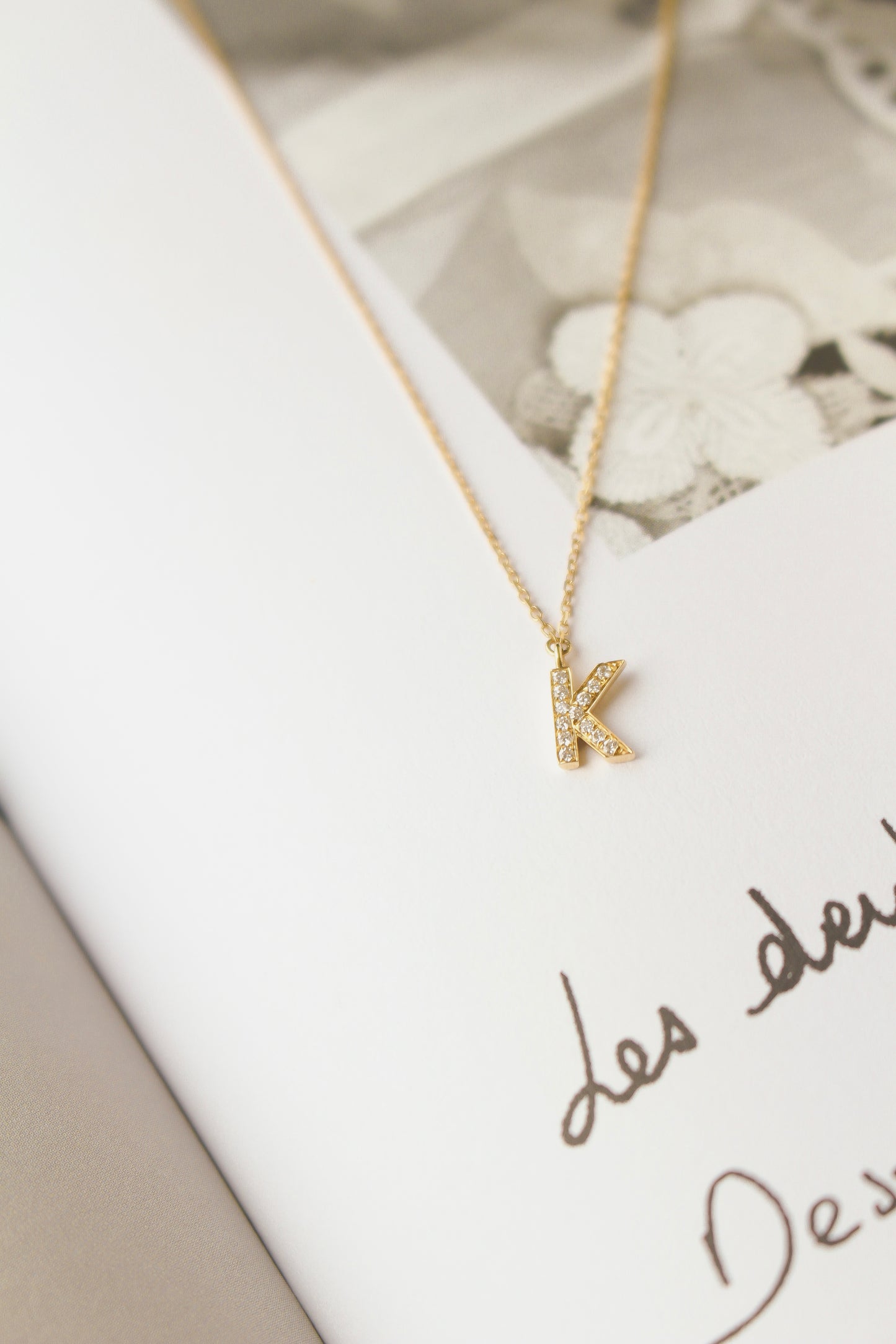 钻石方块字母项链