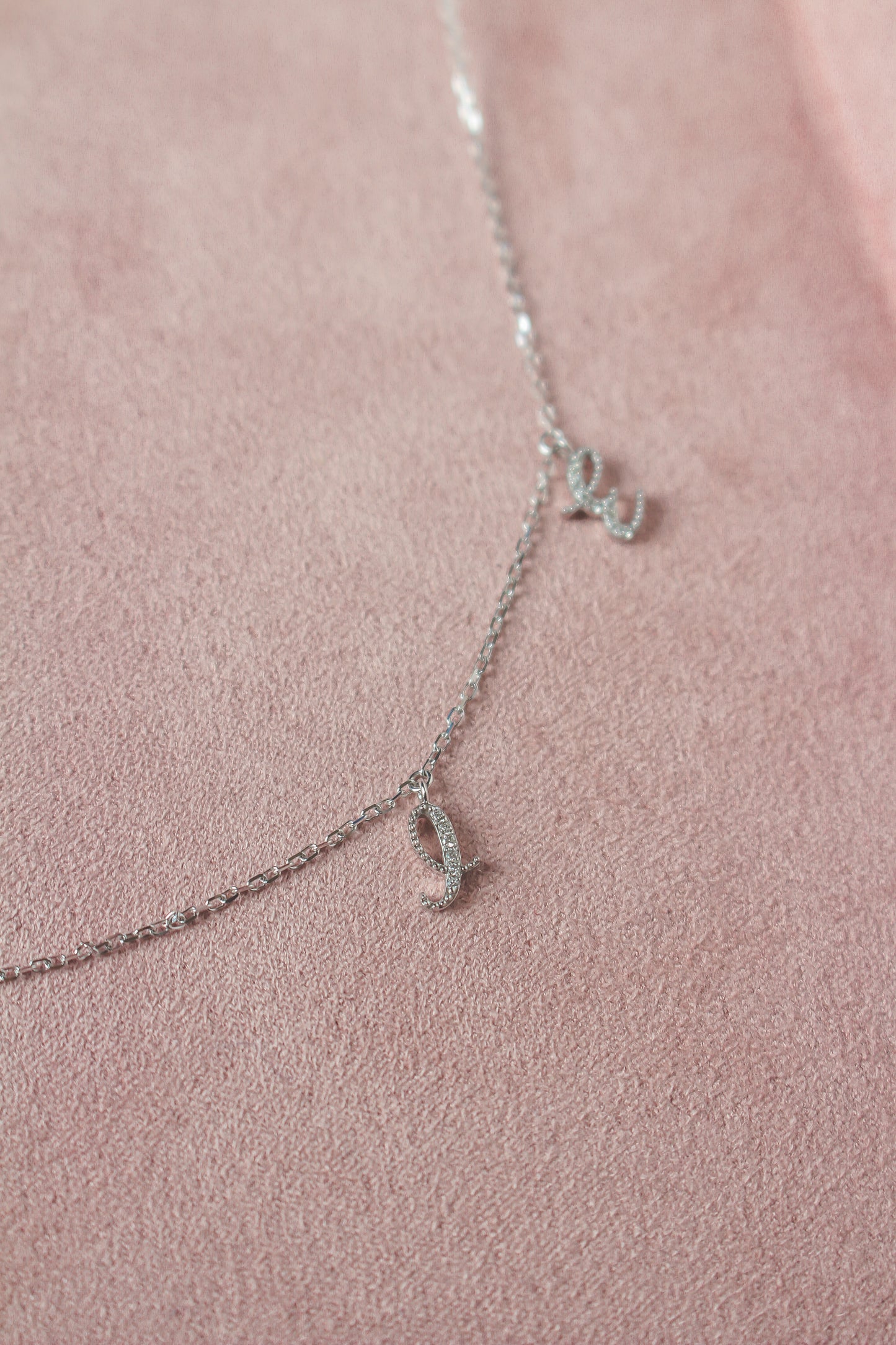 Étui 吊飾項鍊 - Audrey鑽石迷你大寫字母吊飾