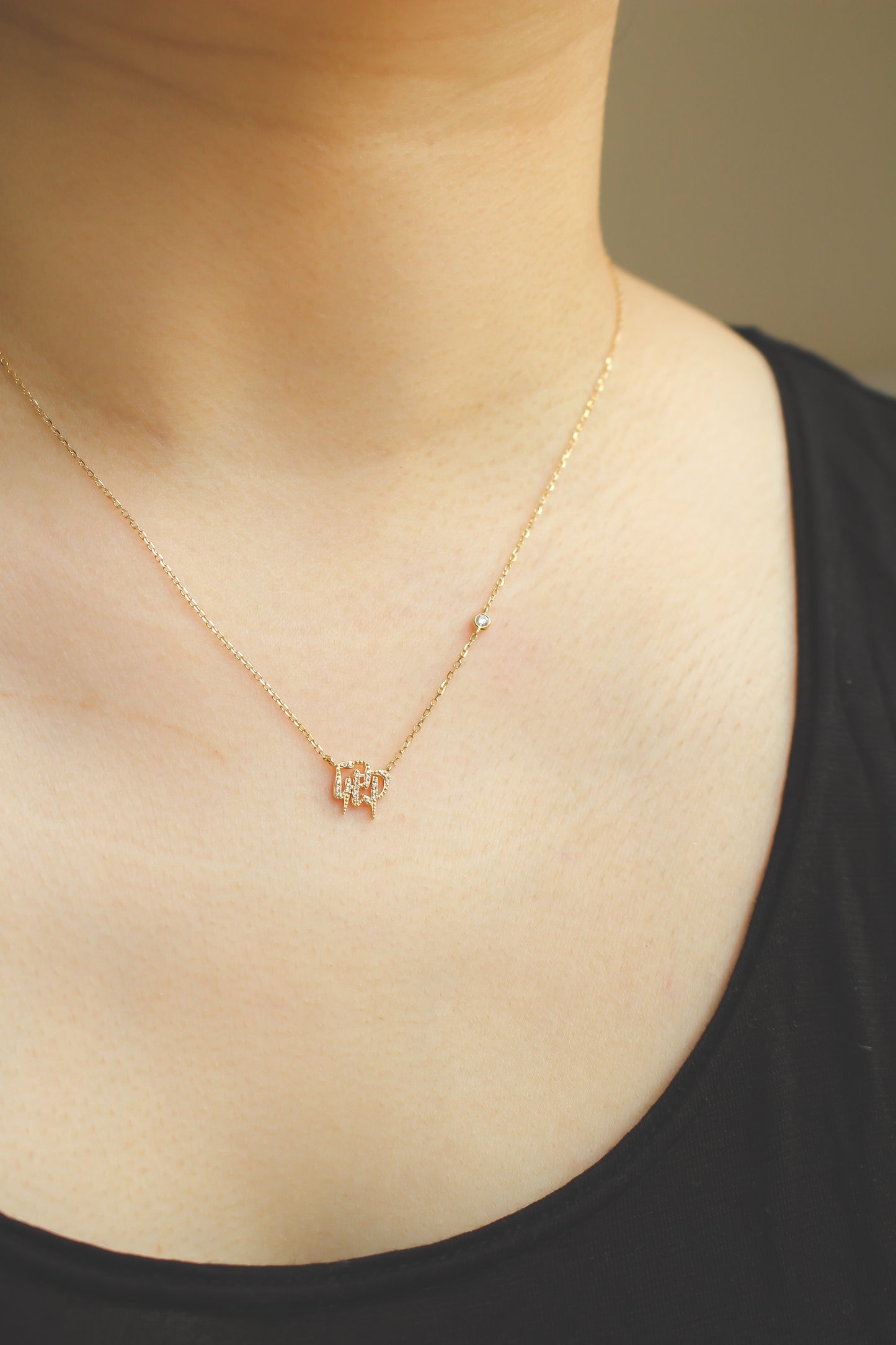 The Diamond Mini 字 Necklace