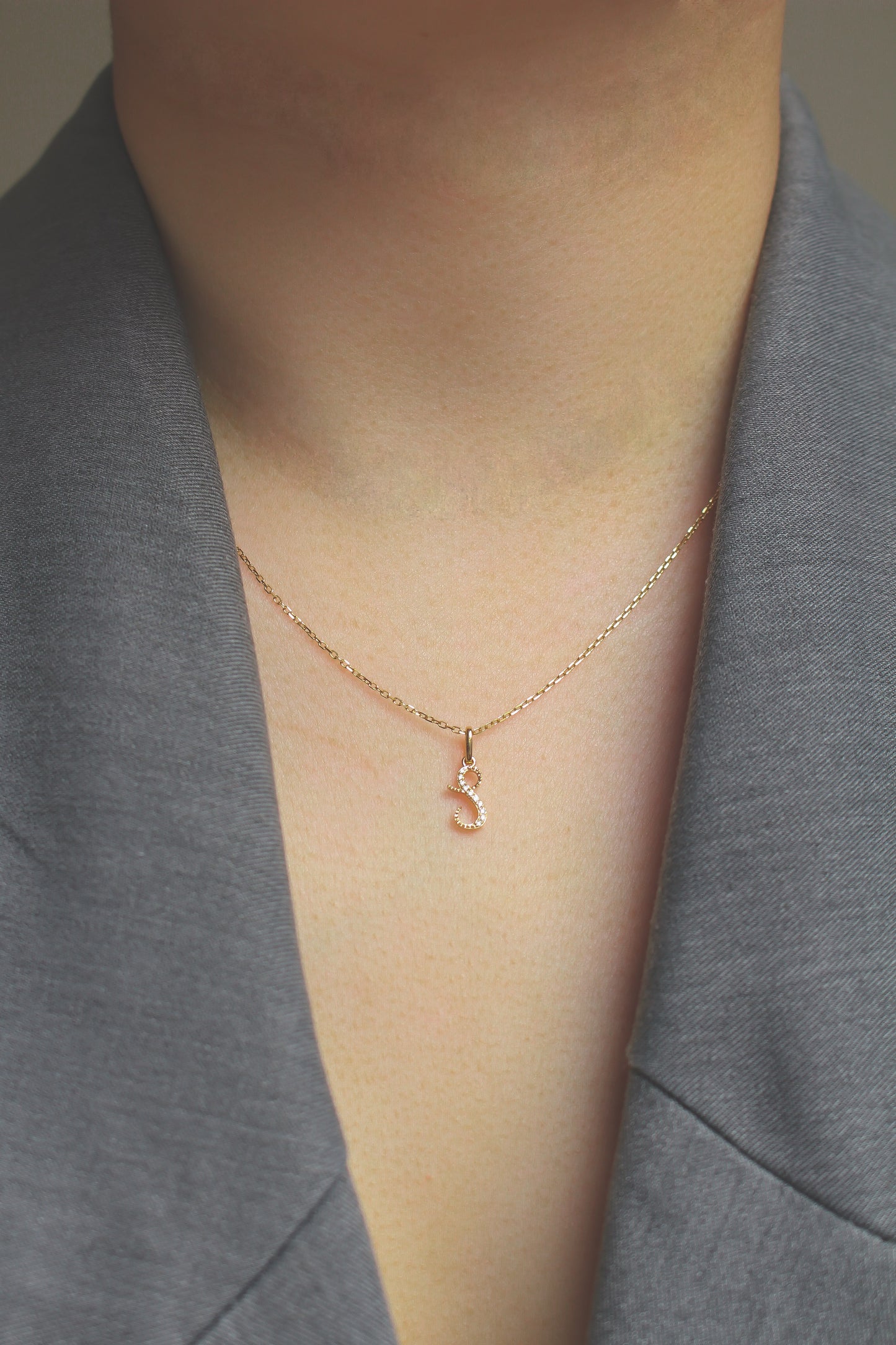 Audrey Diamond Initial Pendant (Medium)