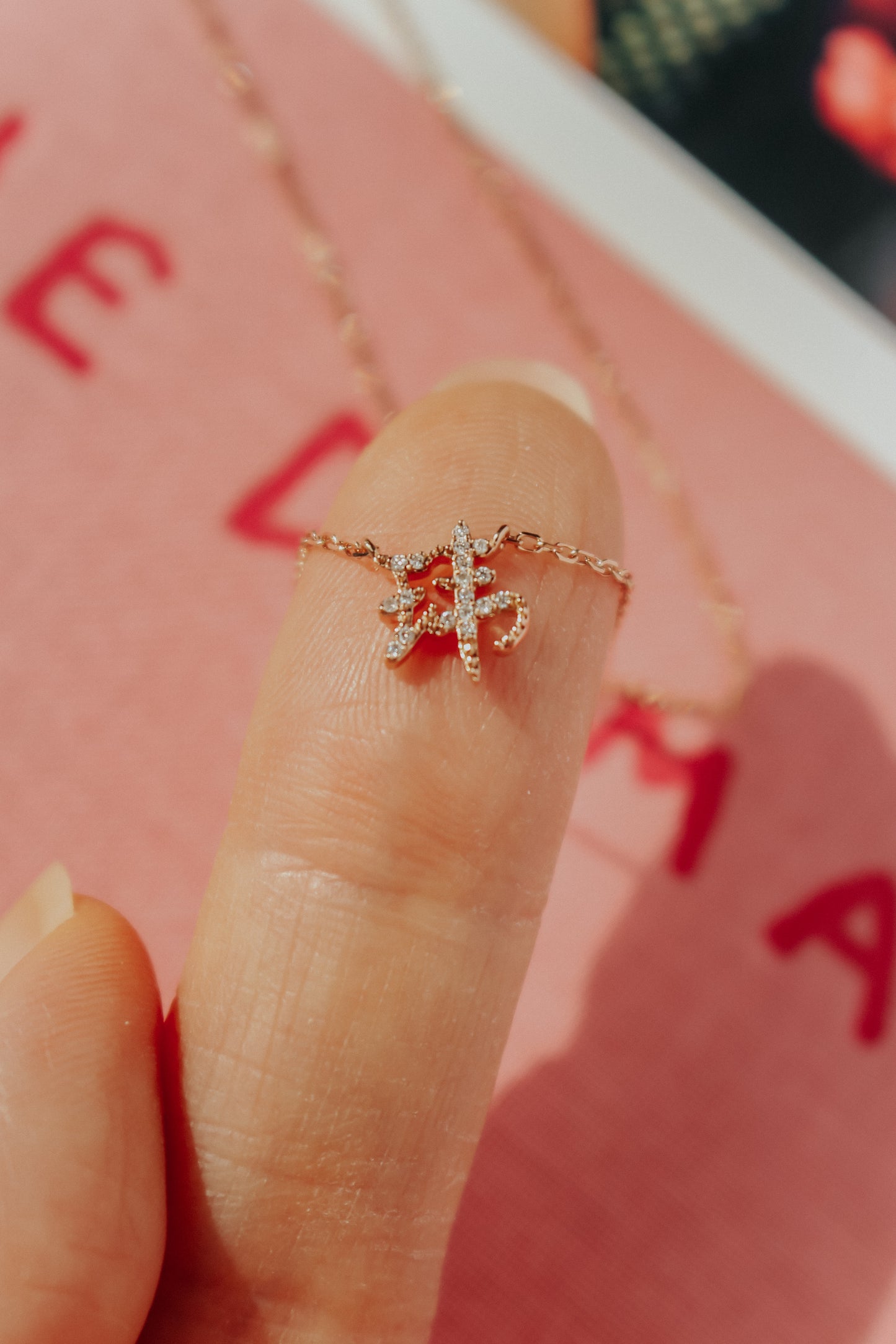 The Diamond Mini 字 Necklace