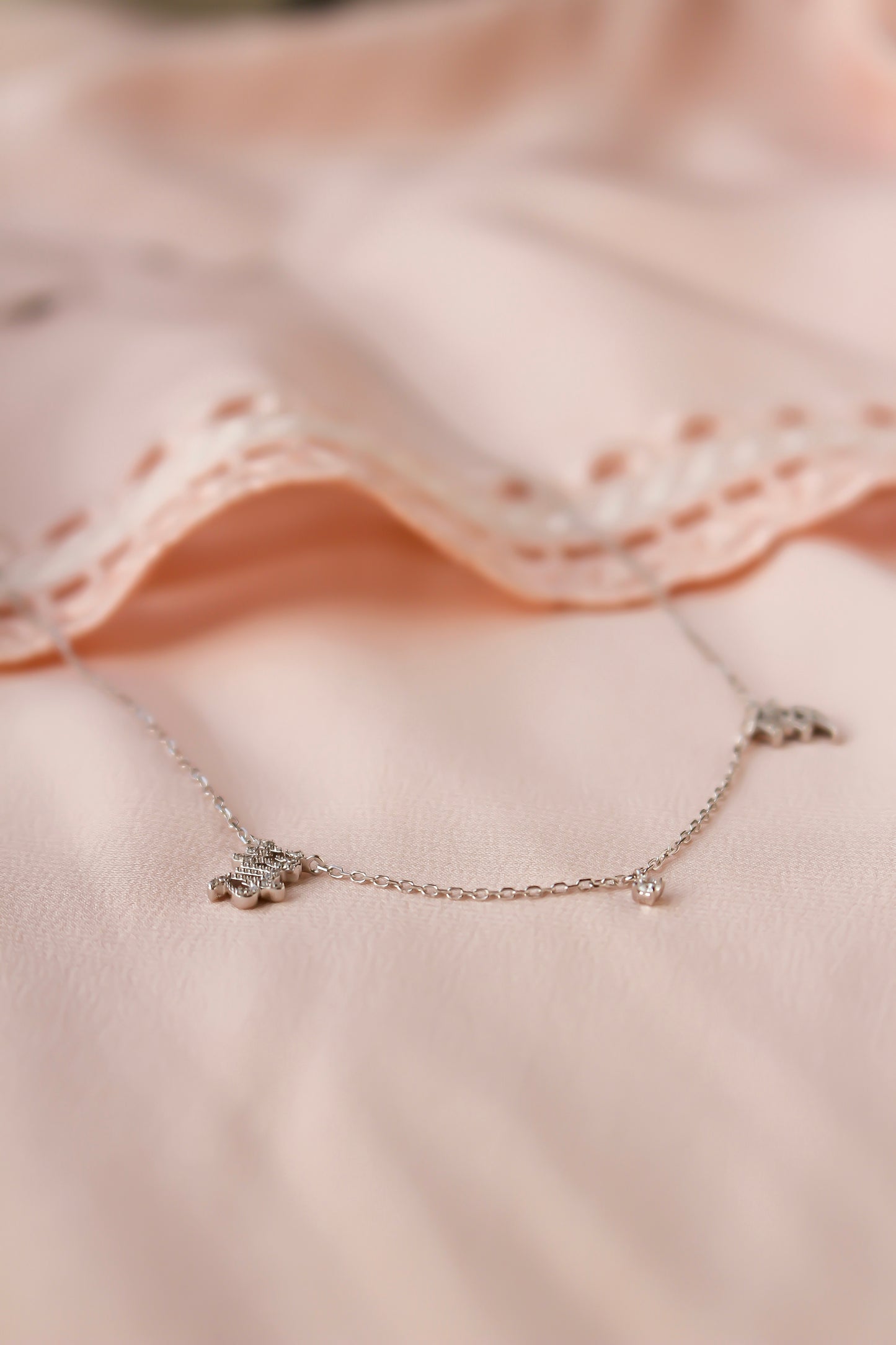 Twogether Diamond Mini 字 Necklace