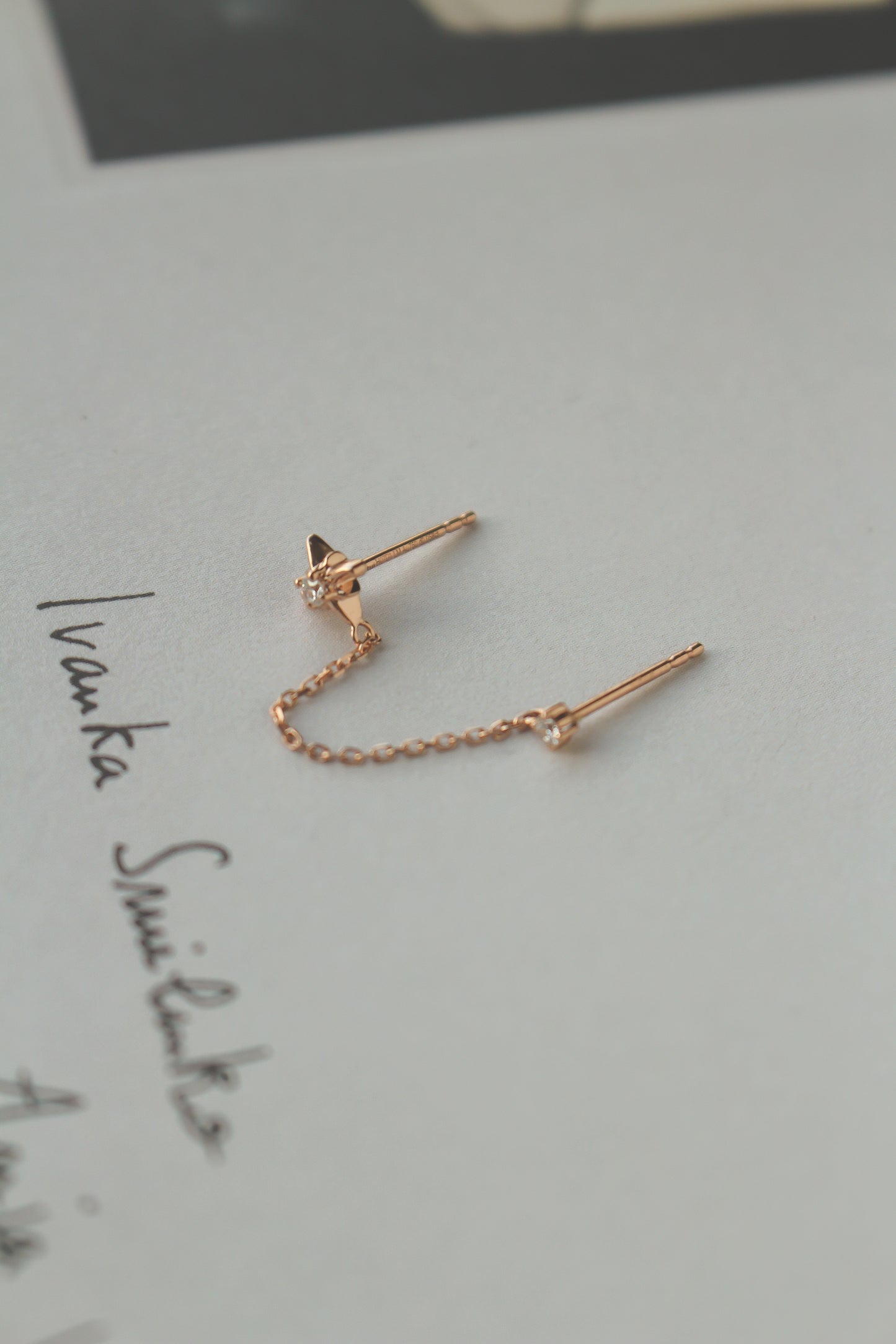 Haylie Étoile Double Piercing Chain Earring