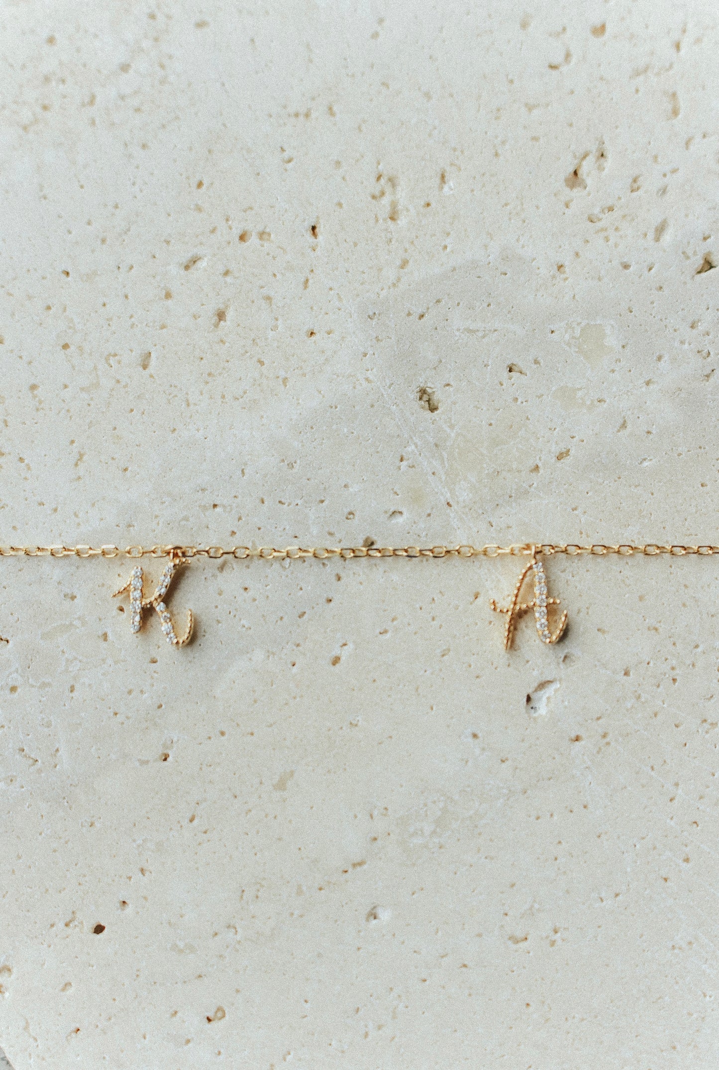 Étui Charms Necklace - The Audrey Diamond Mini Initial Charm